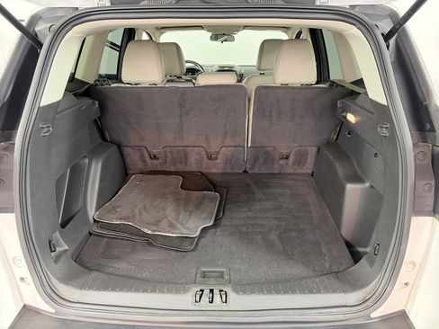 Used 2017 Ford Escape SE w/ SE Leather Comfort Package FWD image 14