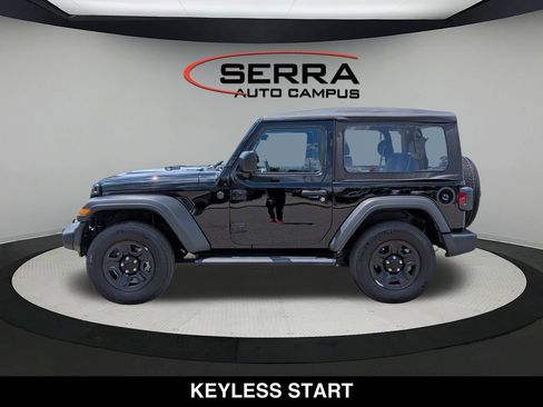 Used 2023 Jeep Wrangler Sport AWD/4WD image 9