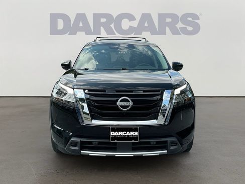 Used 2023 Nissan Pathfinder SL AWD/4WD image 2