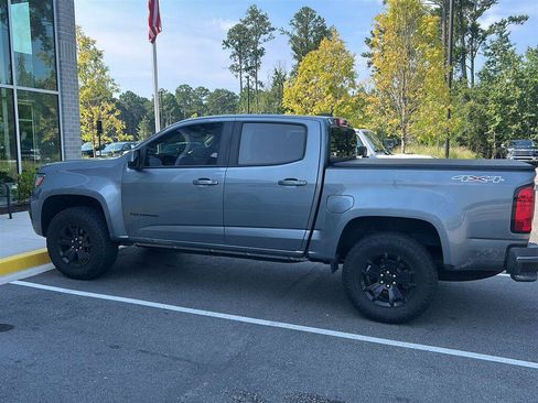 Used 2022 Chevrolet Colorado LT w/ LT Convenience Package AWD/4WD image 7
