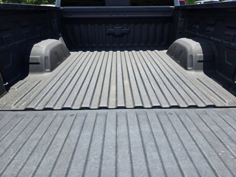 Used 2024 Chevrolet Silverado 1500 LT Trail Boss w/ LT Trail Boss Premium Package AWD/4WD image 16