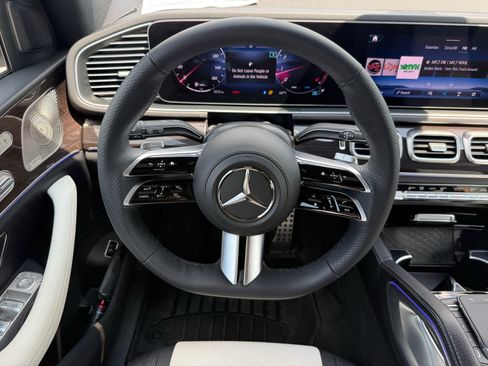 Certified 2025 Mercedes-Benz GLE 450 4MATIC image 14