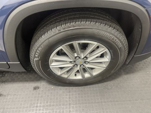 Used 2022 Chevrolet Traverse LT image 28