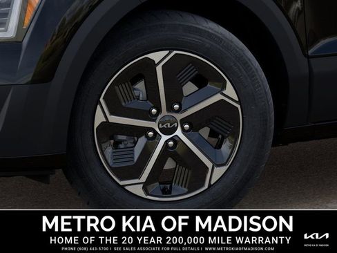 New 2026 Kia Niro LX image 9