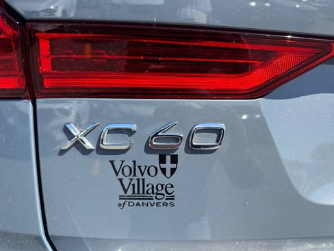 Certified 2023 Volvo XC60 B5 Plus w/ Climate Package AWD/4WD image 10
