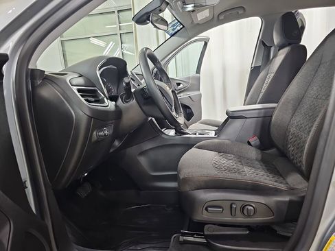 Certified 2024 Chevrolet Equinox LT w/ LPO, Floor Liner Package AWD/4WD image 19