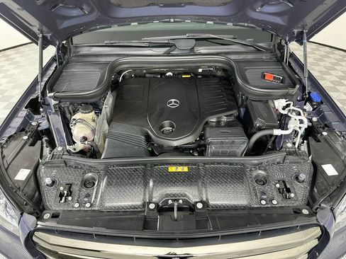 Certified 2025 Mercedes-Benz GLS 450 4MATIC image 32