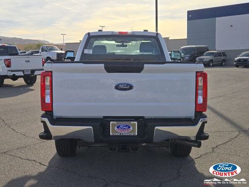 New 2026 Ford F250 XL w/ XL Chrome Package image 4