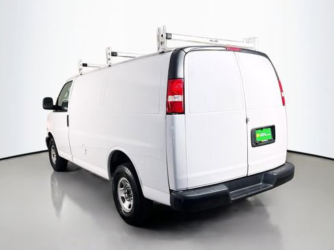 Used 2020 Chevrolet Express 2500 w/ Driver Convenience Package RWD image 7