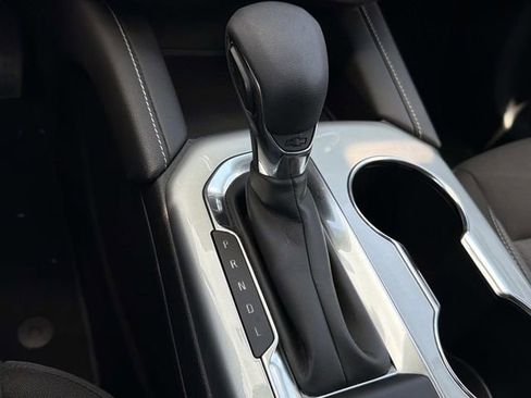 Used 2025 Chevrolet Blazer LT FWD image 29