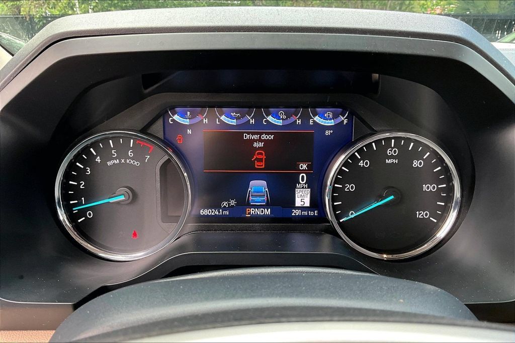 Used 2024 Ford Expedition Limited AWD/4WD image 13