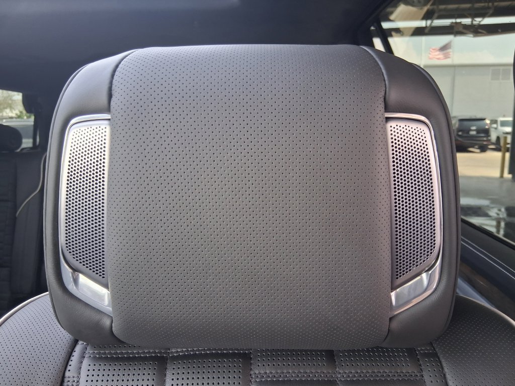 Used 2026 Cadillac Escalade Platinum Sport w/ LPO, Floor Liner Package RWD image 21
