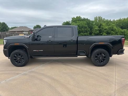 Used 2024 GMC Sierra 2500 AT4 w/ Max Trailering Package AWD/4WD image 2