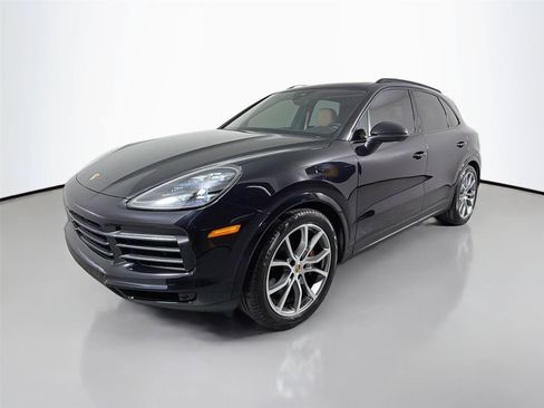 Certified 2022 Porsche Cayenne Platinum Edition w/ Premium Package Plus AWD/4WD image 1