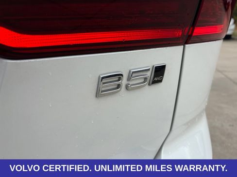 Used 2026 Volvo XC60 B5 Plus AWD/4WD image 9