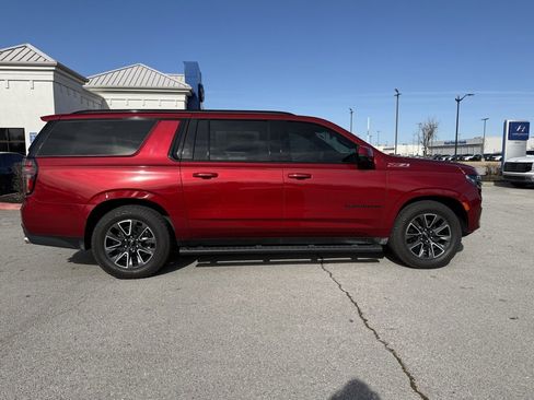 Used 2023 Chevrolet Suburban Z71 w/ Z71 Off-Road Package image 8