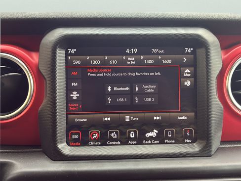 Used 2022 Jeep Wrangler Rubicon w/ Cold Weather Group AWD/4WD image 27