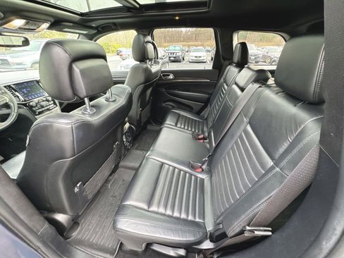 Used 2019 Jeep Grand Cherokee Limited X image 25