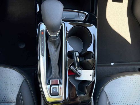 New 2026 Chevrolet Trax LT w/ Driver Confidence Package FWD image 23