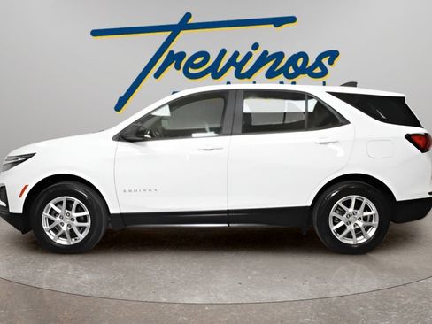 Used 2022 Chevrolet Equinox LS AWD/4WD image 11