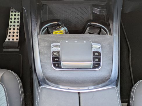 Used 2025 Mercedes-Benz G 550 image 19
