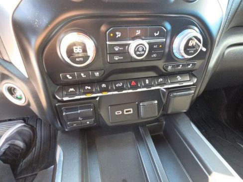 Used 2021 GMC Sierra 1500 SLT AWD/4WD image 20