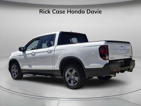 Used 2025 Honda Ridgeline TrailSport image 7