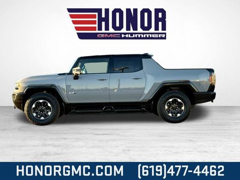 Used 2025 GMC Hummer EV 2X w/ Extreme Off-Road Package image 6