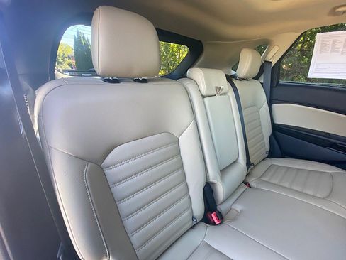 Certified 2022 Ford Edge SEL w/ Convenience Package image 34