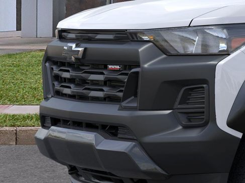 New 2026 Chevrolet Colorado Trail Boss AWD/4WD image 13