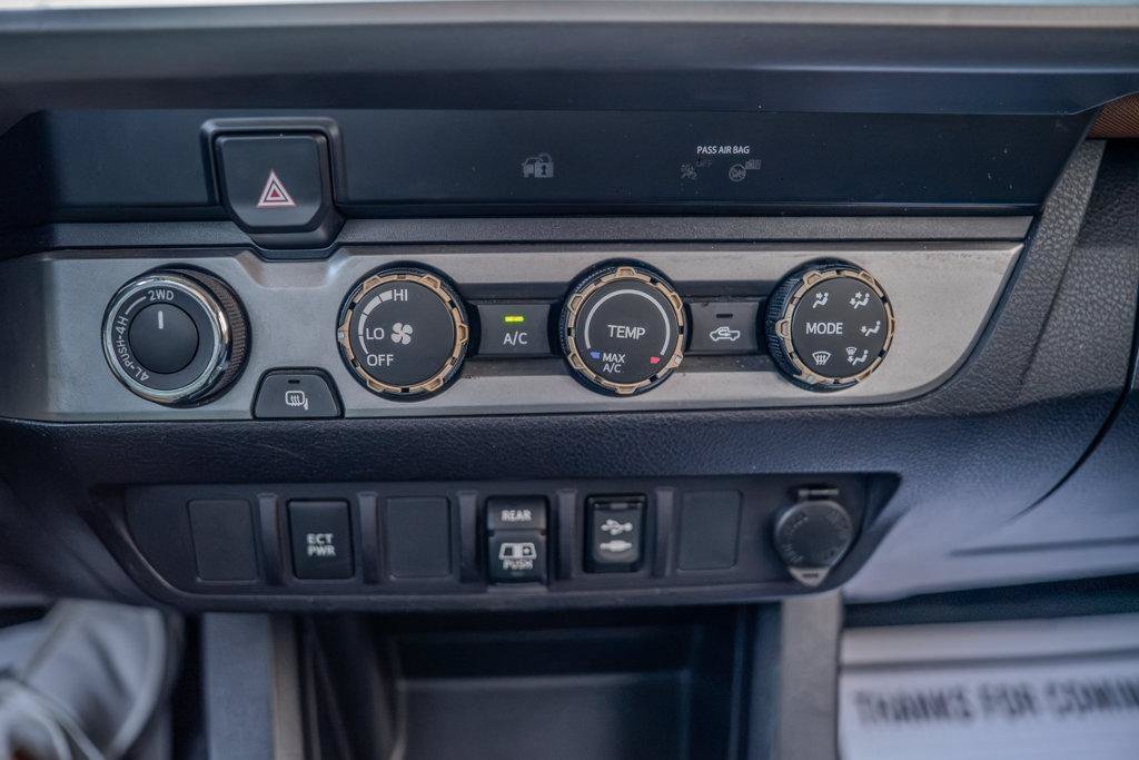 Used 2019 Toyota Tacoma SR5 AWD/4WD image 31