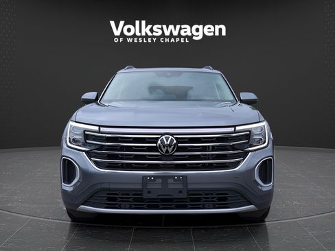 Certified 2025 Volkswagen Atlas SE AWD/4WD image 3