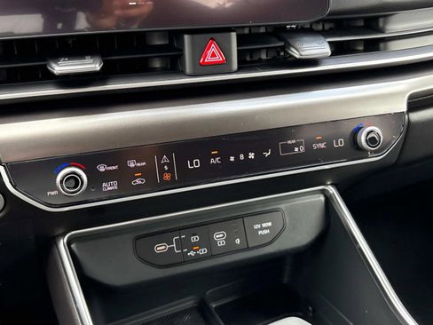 New 2026 Kia Carnival SX Prestige image 32