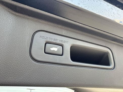 Certified 2024 Honda Pilot Elite image 10