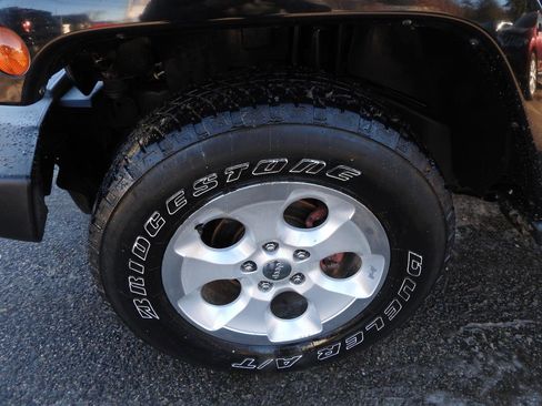 Used 2014 Jeep Wrangler Unlimited Sahara w/ Connectivity Group image 14