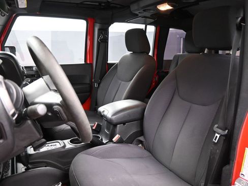 Used 2015 Jeep Wrangler Unlimited Sport image 9