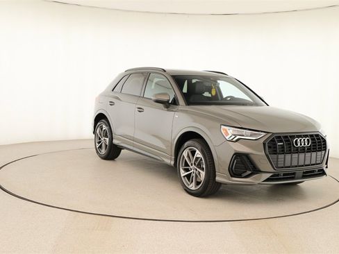 New 2025 Audi Q3 2.0T Premium image 10