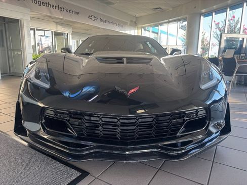 Used 2017 Chevrolet Corvette Z06 RWD image 11