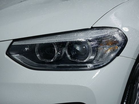 Used 2019 BMW X3 xDrive30i w/ Premium Package image 11
