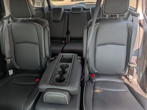 Used 2026 Honda Odyssey Elite image 13