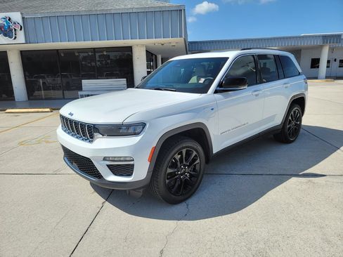 Used 2024 Jeep Grand Cherokee Limited 4xe w/ Trailer Tow Package AWD/4WD image 1