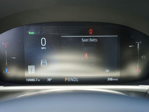 Used 2025 Ford Escape ST-Line w/ Equipment Group 301A FWD image 25