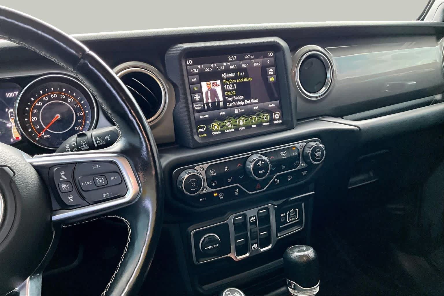 Used 2020 Jeep Wrangler Unlimited Sahara AWD/4WD image 7