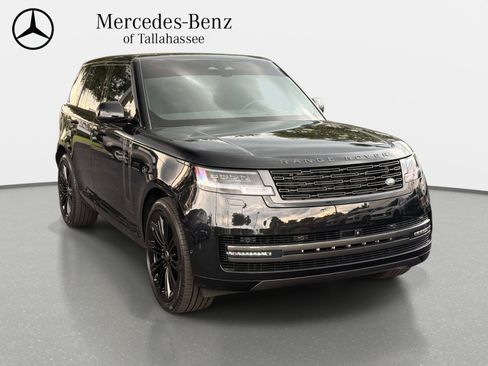 Used 2025 Land Rover Range Rover SE AWD/4WD image 3
