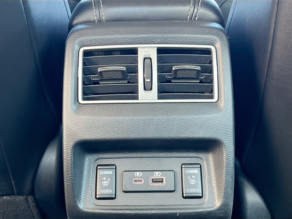Used 2022 Nissan Maxima Platinum w/ Sport Mat Group FWD image 27