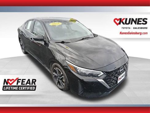 Used 2025 Nissan Sentra SV FWD image 1