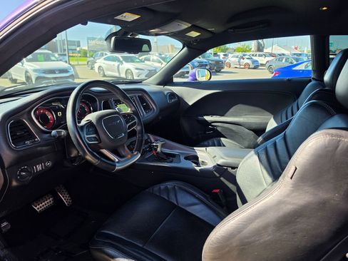 Used 2019 Dodge Challenger SRT Hellcat w/ Laguna Leather Package RWD image 9
