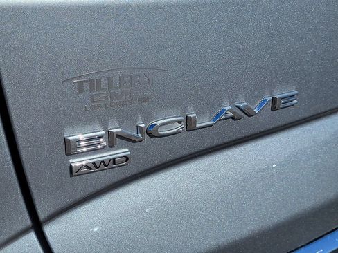 Used 2024 Buick Enclave Premium AWD/4WD image 8