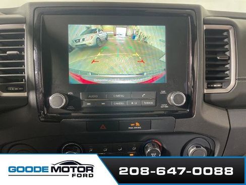 Used 2022 Nissan Frontier SV w/ Technology Package image 5