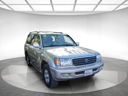 Used 2001 Toyota Land Cruiser AWD/4WD image 2